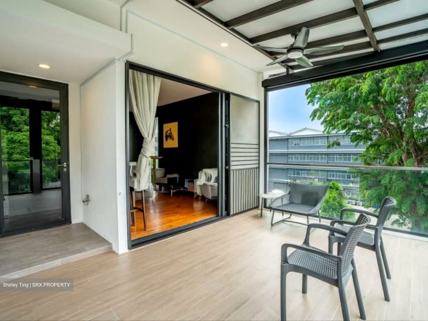 Kismis Residence (D21), Terrace #562578311